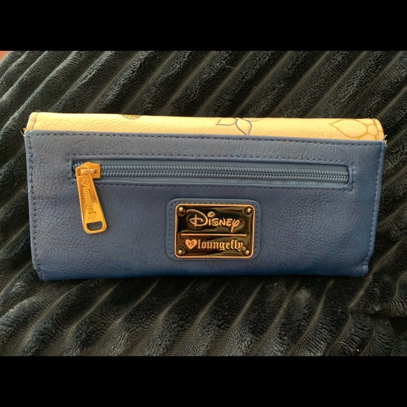 RARE retired pattern of Alice In Wonderland - Picture 2 of 5